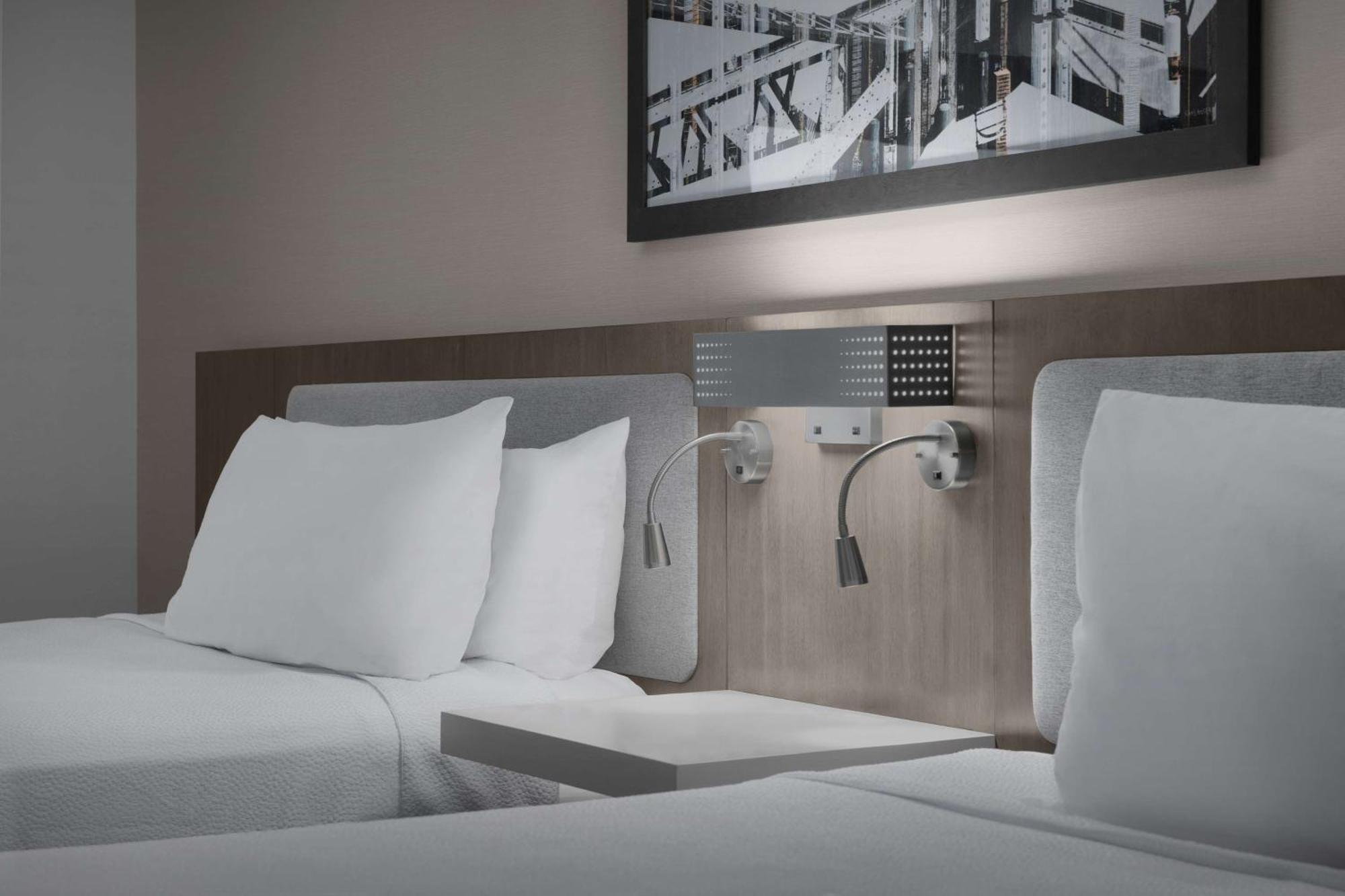 Hotel Hilton Garden West Wabash Landing 3*