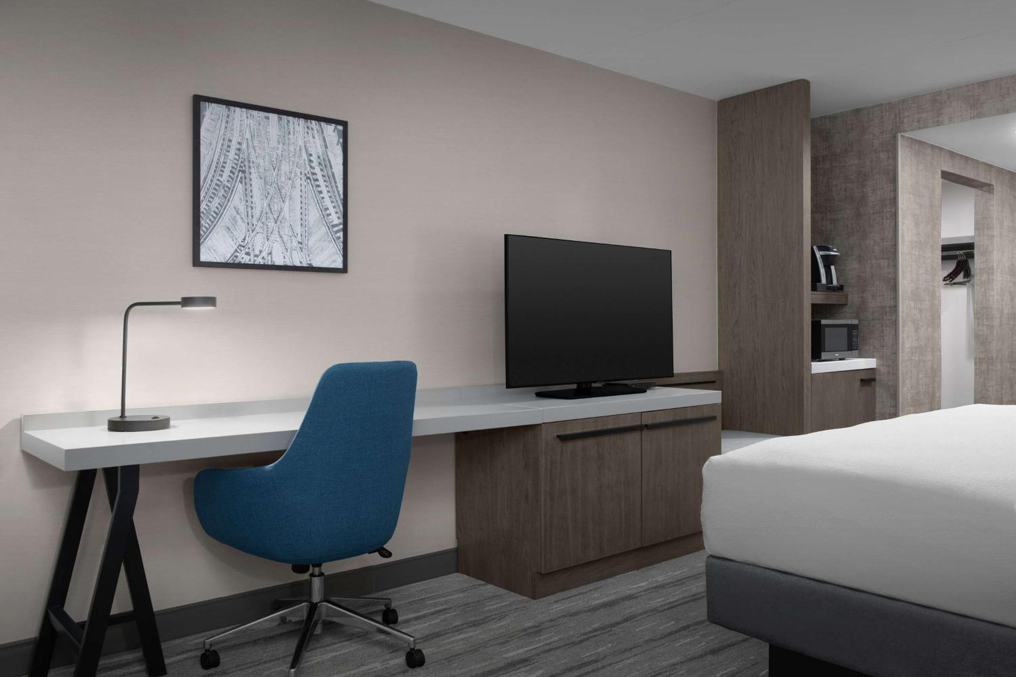 Hilton Garden West Wabash Landing 3*