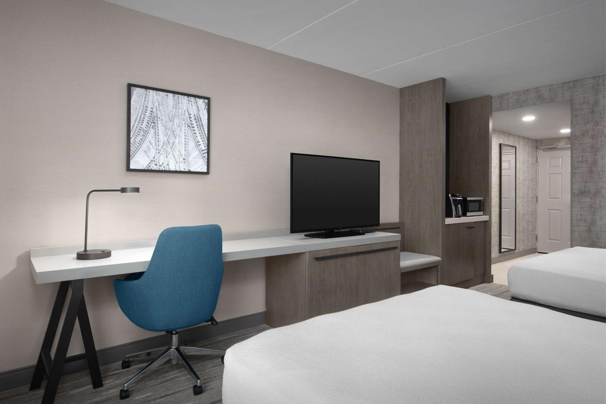 Hilton Garden West Wabash Landing