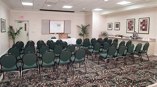 Hilton Garden West Wabash Landing 3*