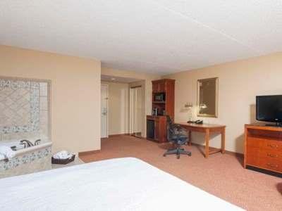 Hilton Garden West Wabash Landing 3*